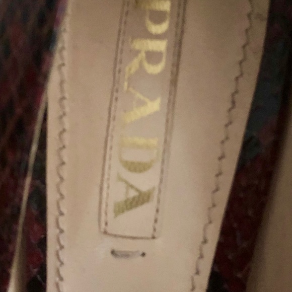 PRADA PEEP-TOE PUMPS - Picture 6 of 7